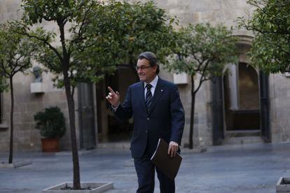 Artur Mas a su llegada ayer a la reuni&oacute;n del Gobierno catal&aacute;n.