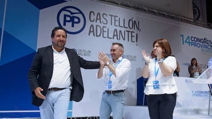 Moliner (izquierda), Barrachina y Bonig en el congreso del PP en Pe&ntilde;&iacute;scola.