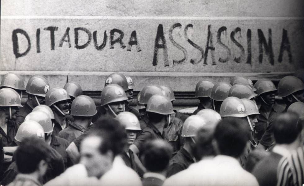 La dictadura en Brasil en ocho escenas: la represión, los indígenas, la presidenta, Camões o el error de Globo
