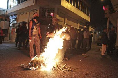 Barricadas en la ciudad de Chilpancingo en protesta por el enfrentamiento en Acapulco.