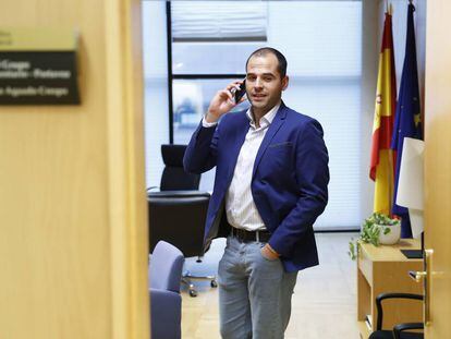 Ignacio Aguado en su despacho de la Asamblea de Madrid el viernes.