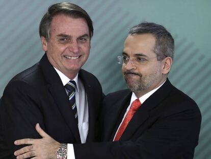 El ministro de Educación brasileño, Abraham Weintraub, junto a Bolsonaro.