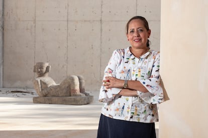 La arqueóloga  María Guadalupe Espinosa. Rodríguez, Directora de Operación de Sitios de la Coordinación Nacional de Arqueología del INAH en el Gran Museo de Chichén Itzá.