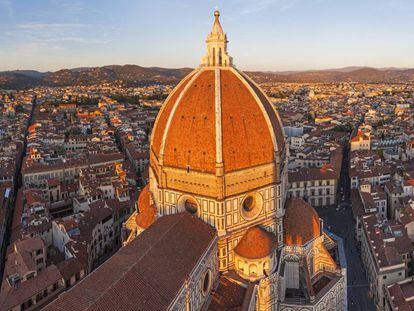 La cúpula de Santa Maria dei Fiore, el Duomo de Florencia (Italia). 