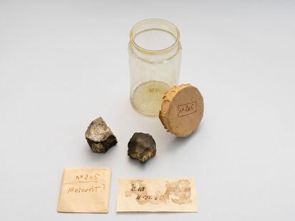 Fragmentos del meteorito caído en Terrassa en 1704.