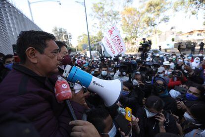 El candidato de Morena a gobernador del Estado de Guerrero, Félix Salgado Macedonio, en una protesta este miércoles en México.