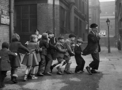Representación de El flautista de Hamelín en Covent Garden (Londres), en 1952