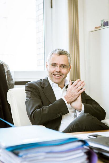 Michel Combes, consejero delegado de Alcatel-Lucent, durante la entrevista realizada en Par&iacute;s.