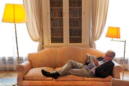Antoine Gallimard, director de la editorial fundada por su abuelo, en su casa de París.