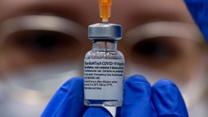Vacuna contra el coronavirus desarrollada por Pfizer y BioNTech.