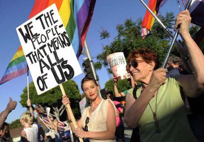 Manifestaci&oacute;n a favor de los derechos de los gais en California en 2010.