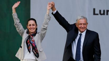 Claudia Sheinbaum con López Obrador, en junio de 2019.