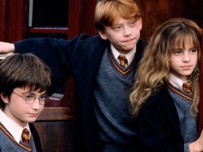Daniel Radcliffe, Rupert Grint y Emma Watson, en 'Harry Potter y la piedra filosofal'.