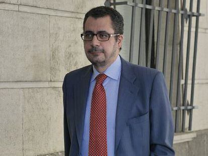 José Enrique Rosendo, socio de José María Sayago, esta mañana en la Audiencia.