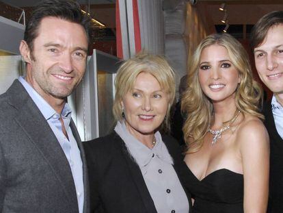 Hugh Jackman, Deborra-Lee Furness, Ivanka Trump y Jared Kushner en la inauguración de la joyería de lujo de Ivanka, en Nueva York, en 2011.