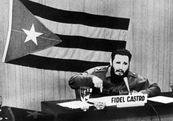 Fidel Castro da un discurso en Cuba en plena crisis de los misiles.