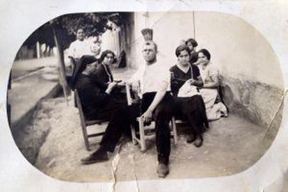 La foto de familia que las SS arrebataron a Antonio Hernández en cuanto llegó a Mauthausen.