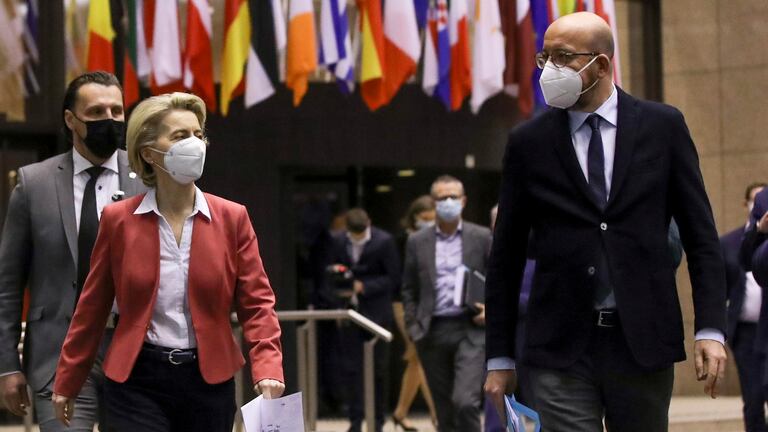 La Unión Europea acelera la creación de un “pasaporte sanitario” para salvar la campaña de verano | Sociedad | EL PAÍS