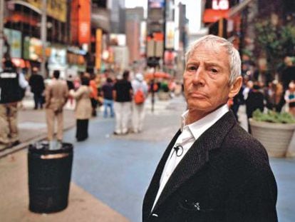 Robert Durst, en la neoyorquina Time Square durante el rodaje de la serie documental &lsquo;The Jinx&rsquo;.