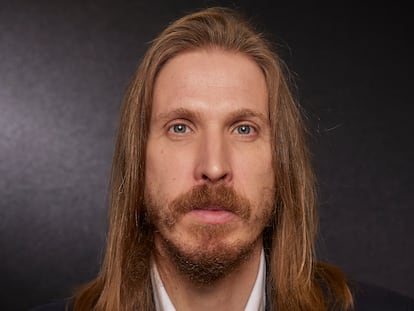 El coportavoz estatal de Podemos y secretario general de Podemos en Castilla y León y Pablo Fernández, posa durante una entrevista para Europa Press en la sede de Podemos a 27 de enero de 2022, en Madrid (España). Pablo Fernández es el candidato de Unidas Podemos a la presidencia de la Junta de Castilla y León. Las elecciones tendrán lugar el 13 de febrero.
27 ENERO 2022;UNIDAS PODEMOS;PABLO FERNANDEZ;COPORTAVOZ;CASTILLA Y LEÓN;ELECCIONES;13 DE FEBRERO
Jesús Hellín / Europa Press
27/01/2022