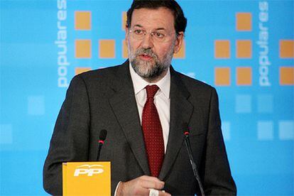 El presidente del PP, Mariano Rajoy, tras la reunión del Comité Ejecutivo Nacional de su partido.