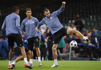 Gareth Bale, durante la sesión de entrenamiento.