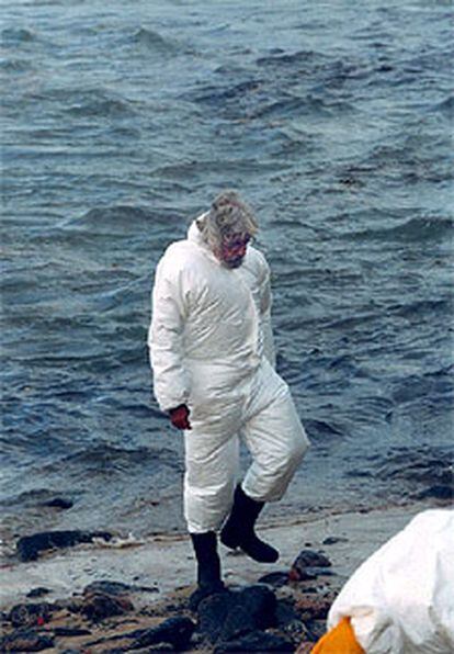 Jean-Michel Cousteau, hijo del legendario oceanógrafo, ayer, en Carnota.