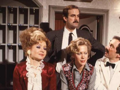 Los protagonistas de 'Fawlty Towers'.