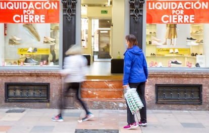 Un comercio del centro de Vitoria anuncia su próximo cierre.