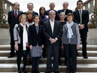 Morcillo, junto al equipo con el que opta a la reelección a rector de la Universitat de València