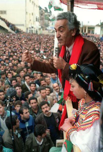 Husein Ait Ahmed en el mitin final de su camapa&ntilde;a electoral en diciembre de 1991.