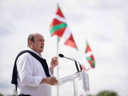 El presidente del PNV, Andoni Ortuzar, durante la celebración del Alderdi Eguna, día de su partido, el pasado 26 de septiembre en Vitoria.
