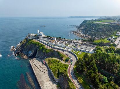 La ciudad marítima de Luarca (Asturias).