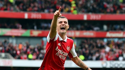 Xhaka celebra su gol ante el Tottenham en la última jornada de la Premier League.