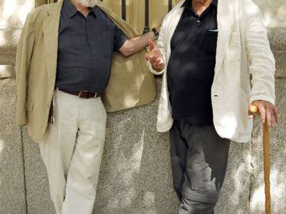 Los escritores Gary Snyder (izquierda) y Jim Harrison, en 2011.