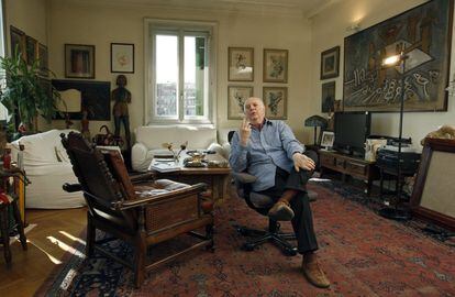 Dario Fo, premio Nobel de Literatura y autor teatral, entrevistado en 2008 en su casa de Milán (Italia).
