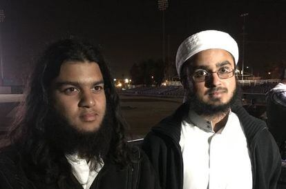 Raheman y Nizam Ali, el jueves por la noche en la vigilia.