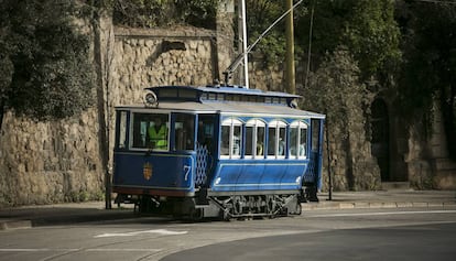 El Tramvia Blau recorre el seu trajecte d'1.200 metres, aquest dissabte.