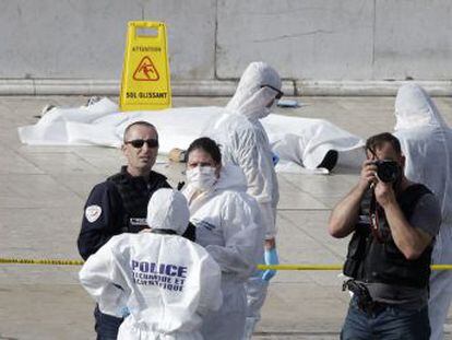 El agresor ha sido abatido y la Fiscalía antiterrorista francesa se ha hecho cargo de la investigación