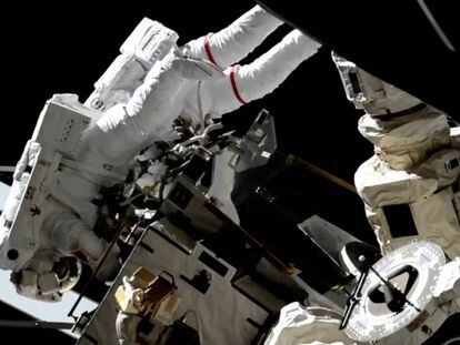 El astronauta de la NASA Nick Hague durante su paseo espacial del pasado 29 de marzo.