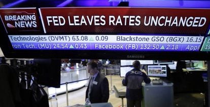 Rótulo electrónico anunciado la decisión de la Fed