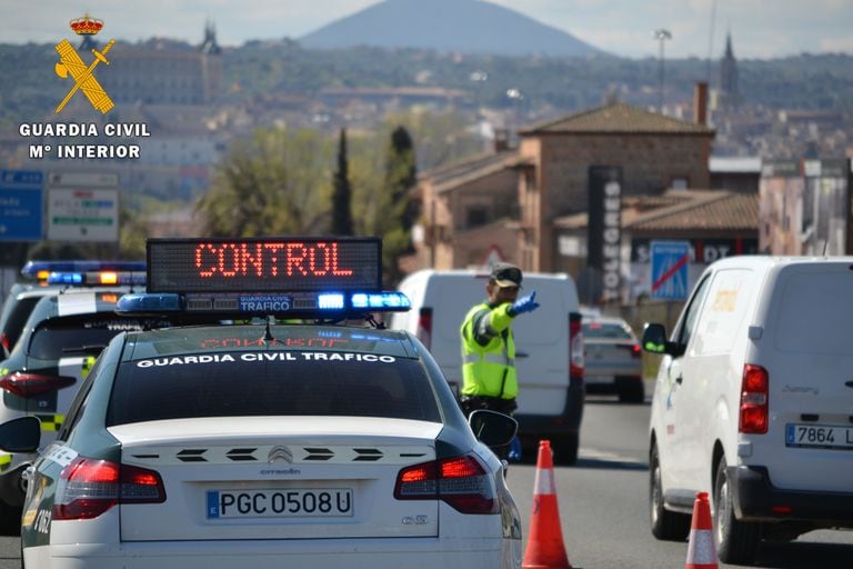 Controles de la Guardia Civil en Toledo DELEGACIÓN DEL GOBIERNO 10/04/2020