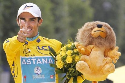 Contador, en el podio del pasado Tour, su tercer triunfo en la carrera francesa.