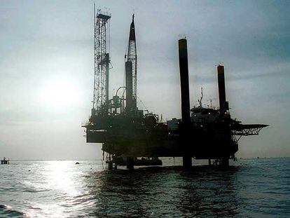 Plataforma petrolera en el lago de Maracaibo.