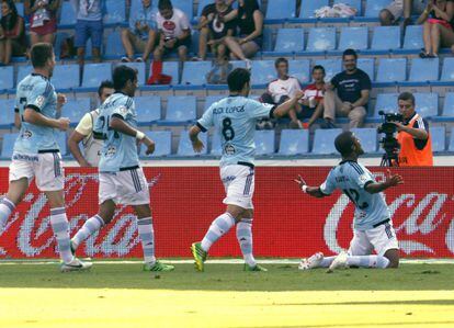 Rafinha celebra su gol ante el Granada.