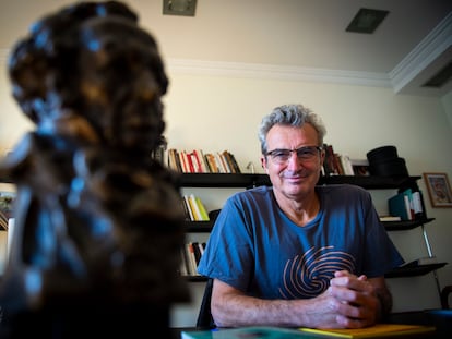 Mariano Barroso, en su despacho de la Academia de Cine, el martes por la mañana.