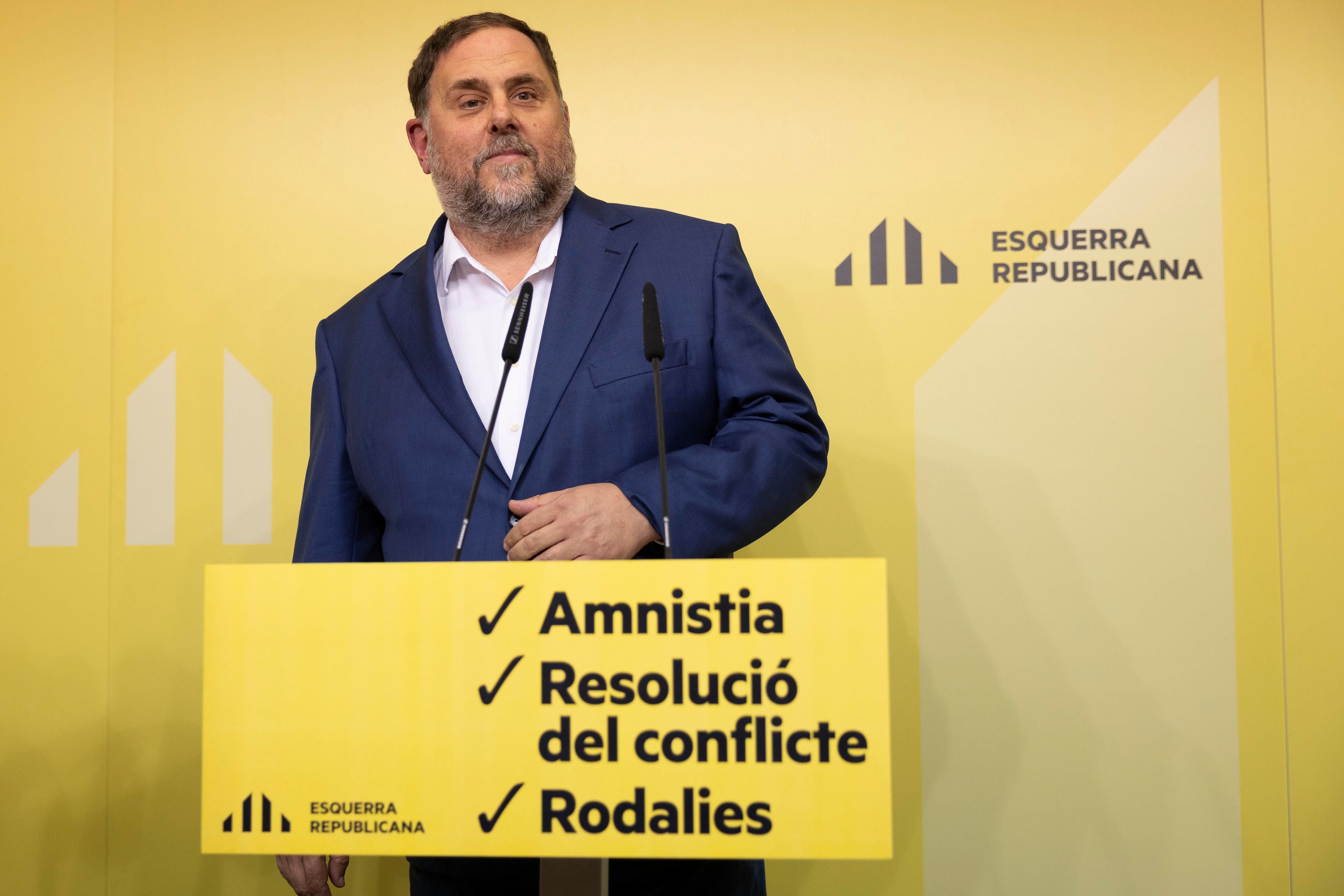 Rueda de prensa de Oriol Junqueras en la sede de ERC sobre el acuerdo de investidura con el PSOE.