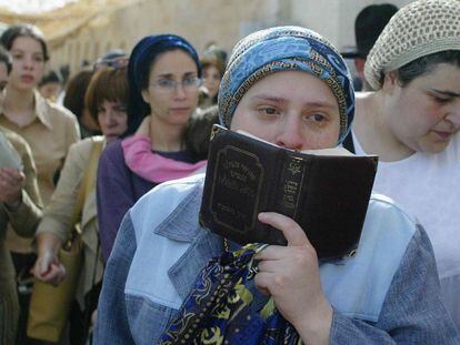 Mujeres judías ultraortodoxas, en un acto en Cisjordania, por Uriel Sinai (Getty Images)