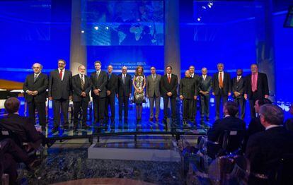 Los galardonados junto a Cristina Garmendia, ministra de Ciencia e Innovación, Javier Rojo, presidente del Senado, Francisco González, presidente de la Fundación BBVA, y Rafael Rodrigo, presidente del CSIC