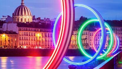Los famosos anillos luminosos de la Isla de Nantes.